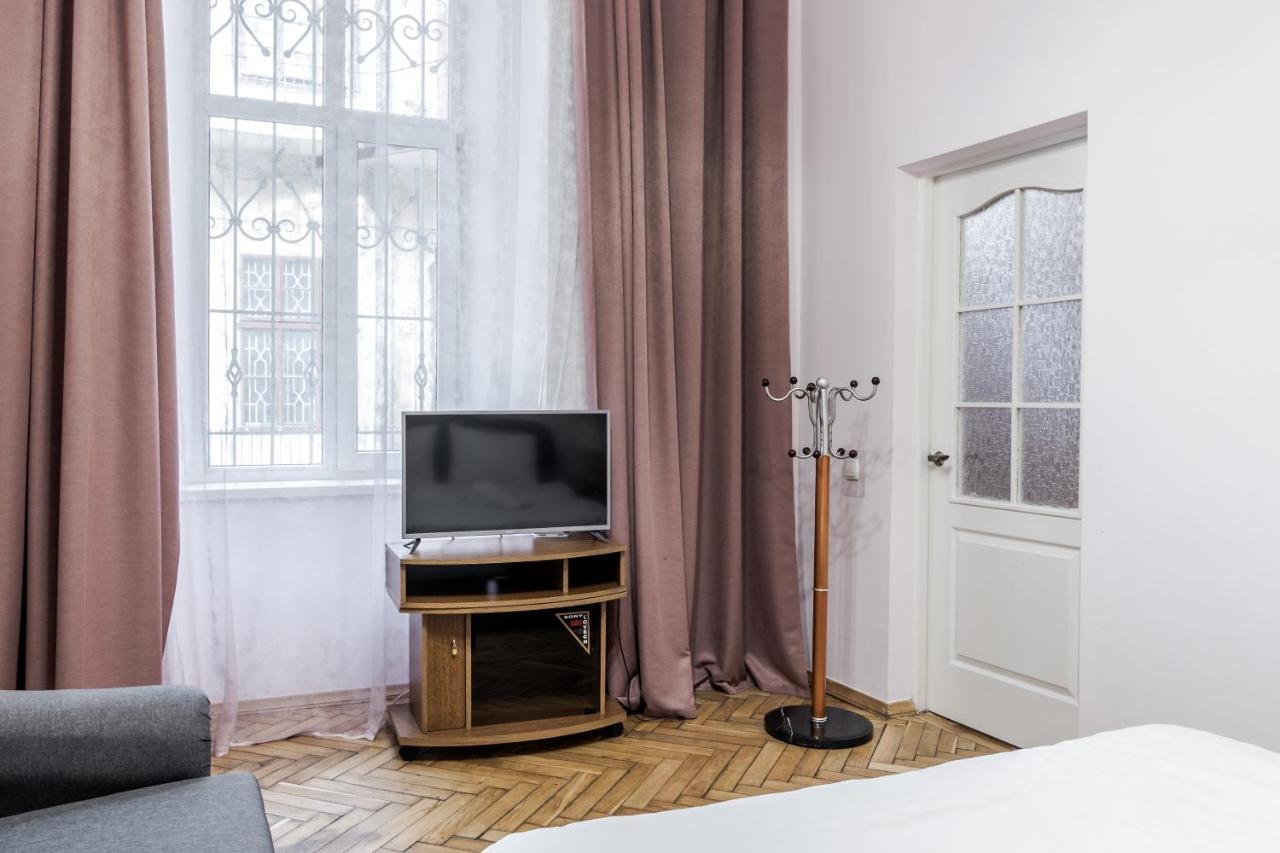 Striltsiv Apartment Λβιβ Εξωτερικό φωτογραφία